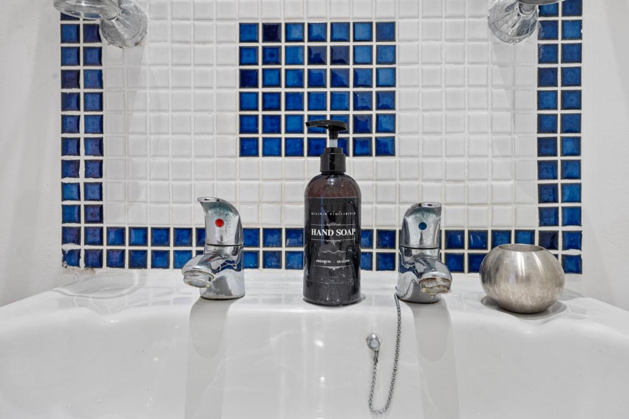 Cosy Flat In Central Ldn Payment To The Host Apartment London Bagian luar foto